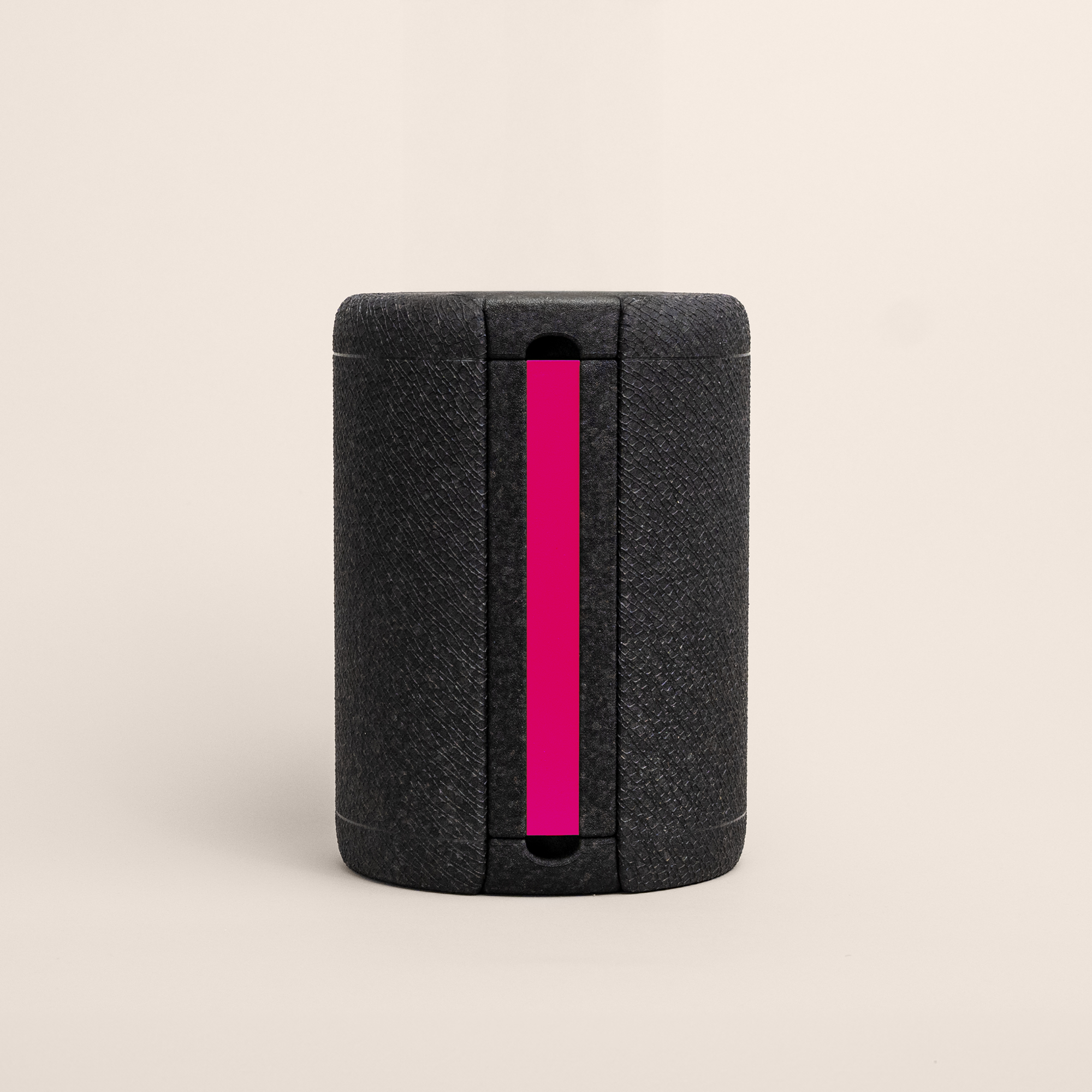 ICY Box deep black magenta